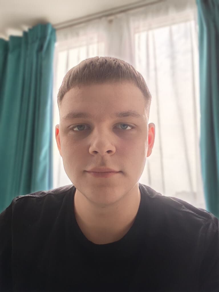 Фото старшего системного аналитика